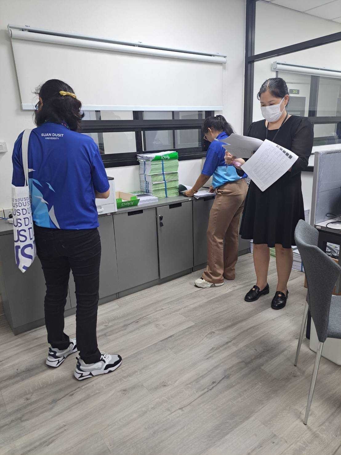 LINE_ALBUM_171067_241017_10