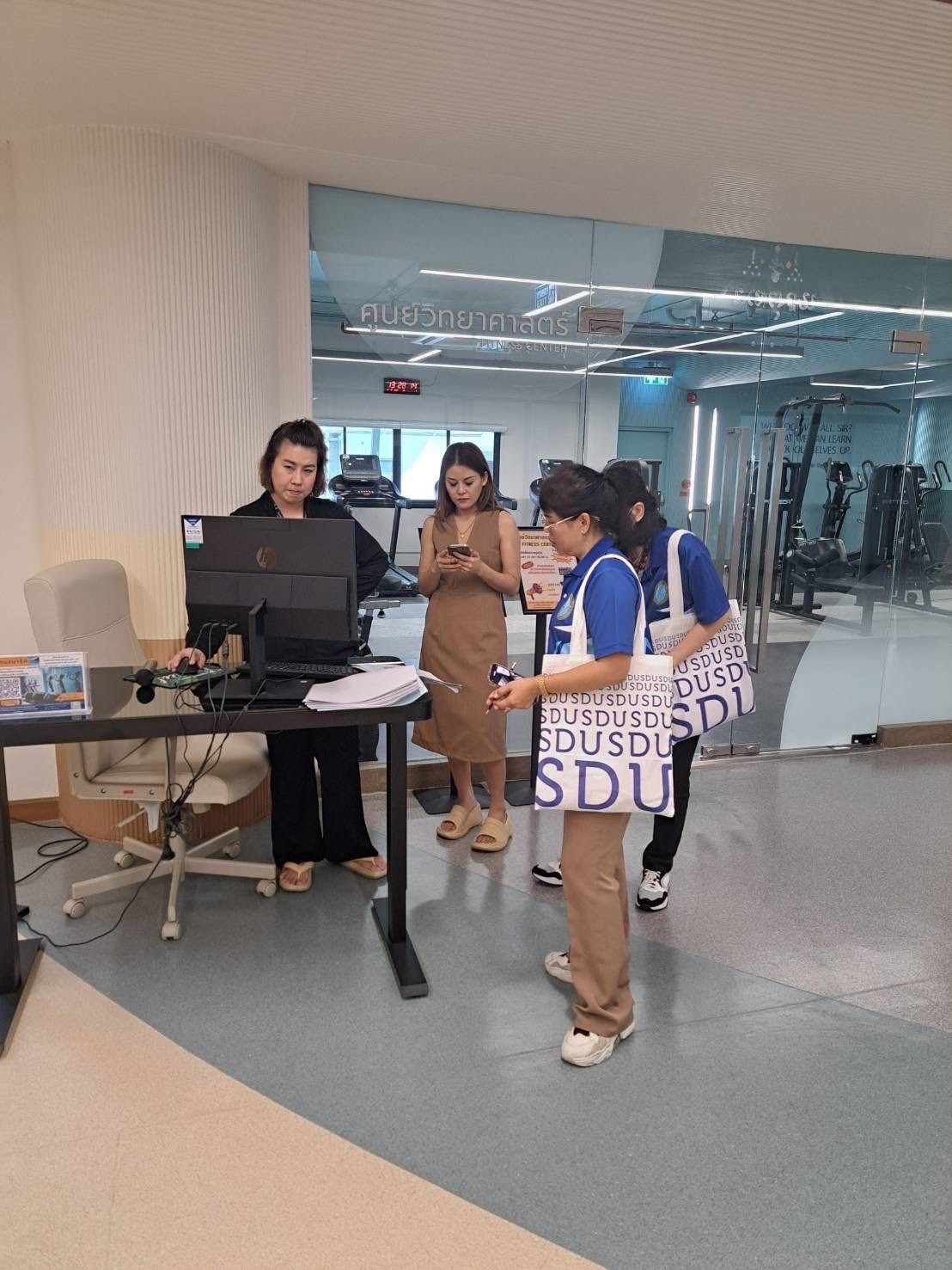 LINE_ALBUM_171067_241017_11