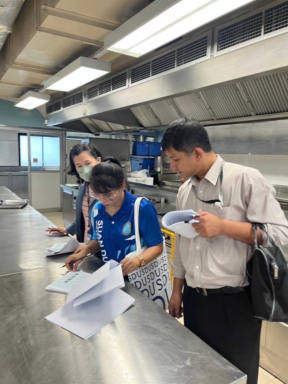 LINE_ALBUM_171067_241017_6