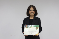 LINE_ALBUM_รับประกาศนียบัตร-จป.ลำปาง-รวมใจ_251117_11