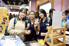 LINE_ALBUM_CMU_251117_34