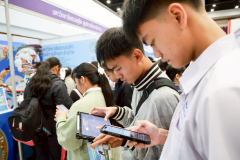 LINE_ALBUM_CMU_251117_40