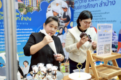 LINE_ALBUM_CMU_251117_47