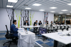 LINE_ALBUM_AI-18-07-68_250718_25
