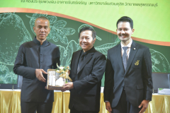 LINE_ALBUM_บันทึกข้อตกลง-ม.สวนดุสิต-19-11-68_251119_3