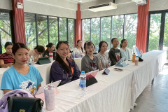 LINE_ALBUM_18668_250618_18