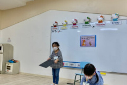 LINE_ALBUM_Room-Lily_๒๒๐๕๑๘_77