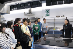 LINE_ALBUM_โรงเรียนประชาราชวิทยาเยี่ยมชมมหาวิทย_260119_5