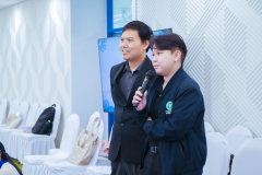 P1405572