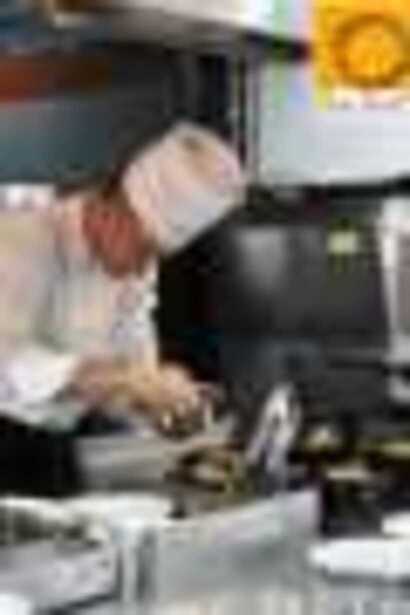 1531702_886337211407207_2638562449817910945_n