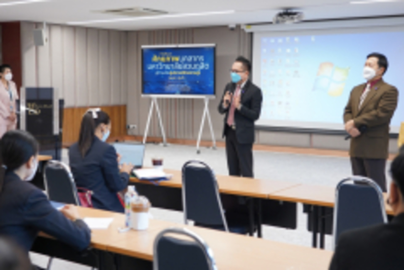 LINE_ALBUM_180165_220118_117