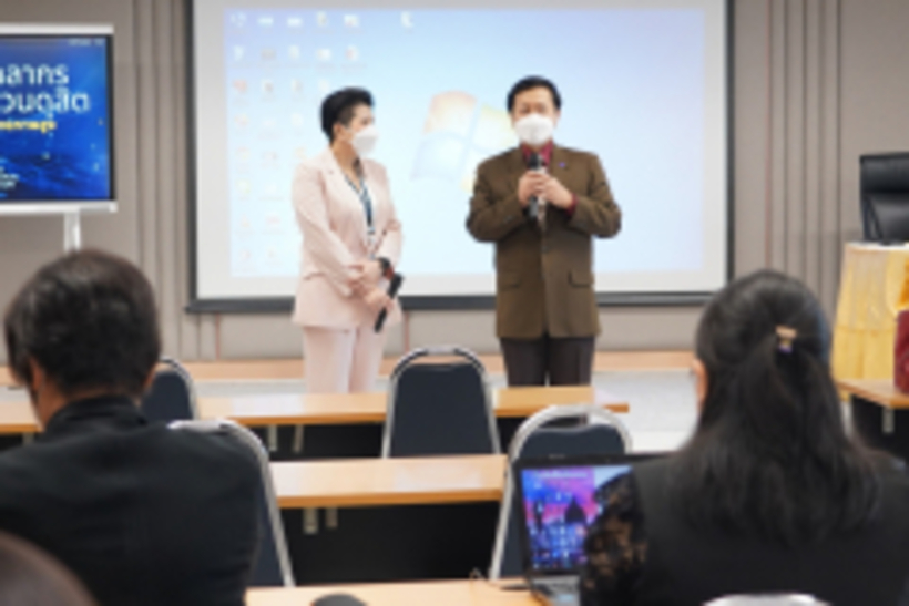 LINE_ALBUM_180165_220118_134