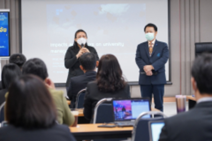 LINE_ALBUM_190165_220119_133