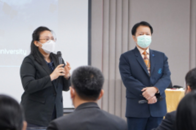 LINE_ALBUM_190165_220119_134
