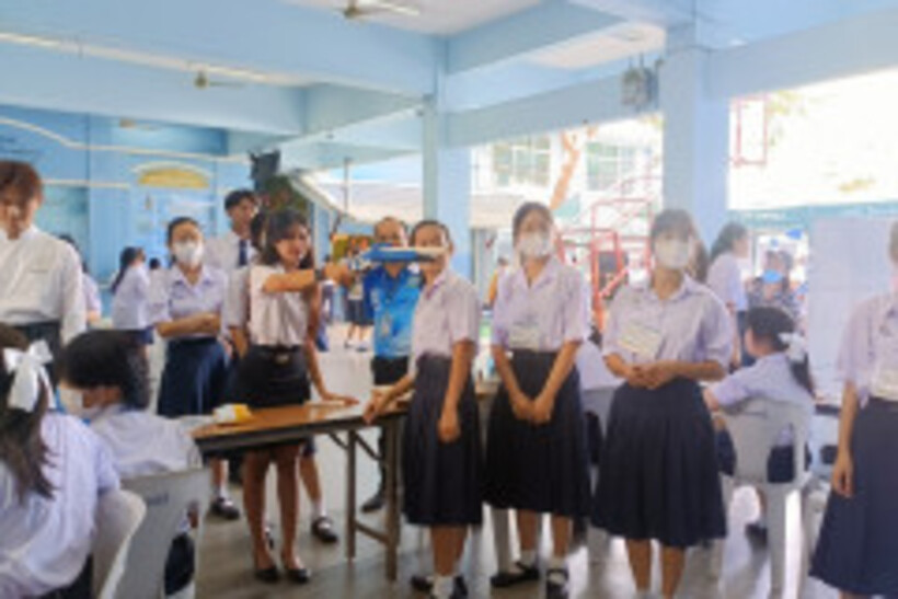 LINE_ALBUM_โรงเรียนสตรีวัดมหาพฤฒาราม-09-02-67_240209_104