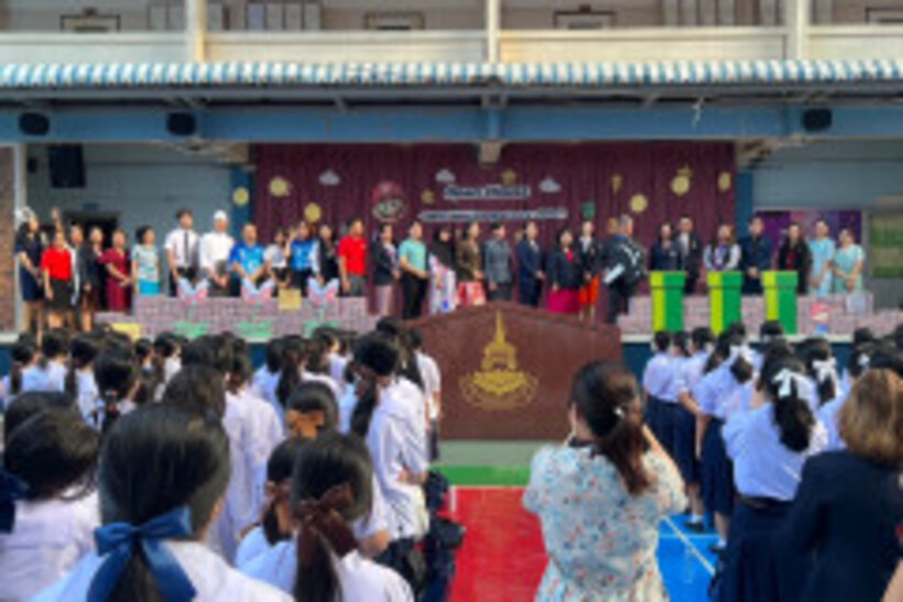 LINE_ALBUM_โรงเรียนสตรีวัดมหาพฤฒาราม-09-02-67_240209_20