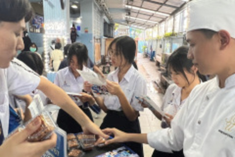 LINE_ALBUM_โรงเรียนสตรีวัดมหาพฤฒาราม-09-02-67_240209_53