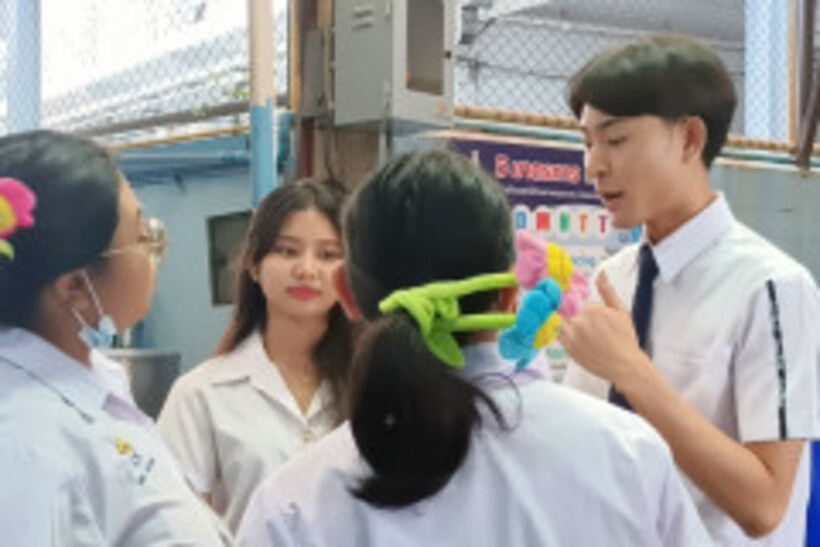 LINE_ALBUM_โรงเรียนสตรีวัดมหาพฤฒาราม-09-02-67_240209_68