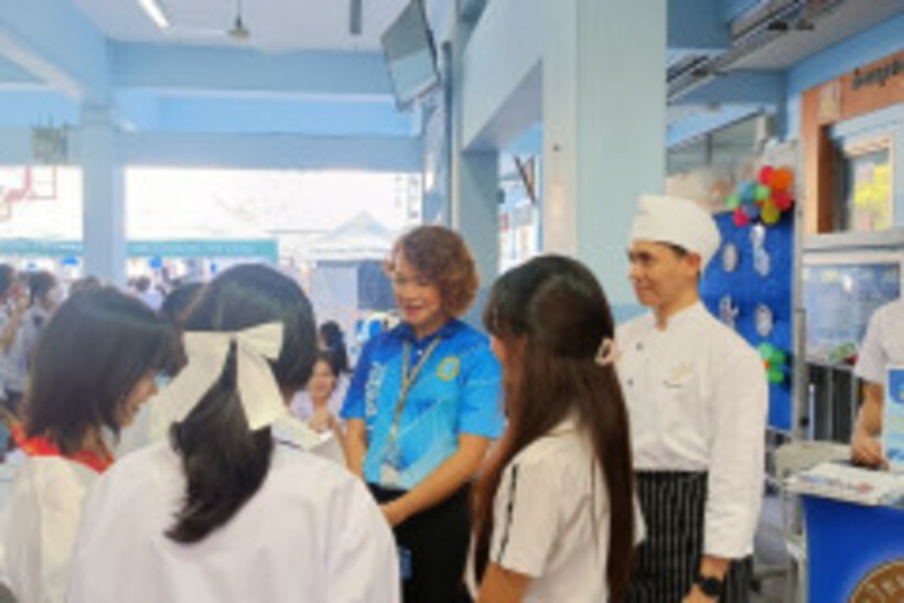 LINE_ALBUM_โรงเรียนสตรีวัดมหาพฤฒาราม-09-02-67_240209_82