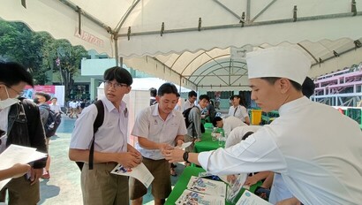 LINE_ALBUM_ส.ธ._240212_27