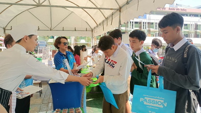 LINE_ALBUM_ส.ธ._240212_32