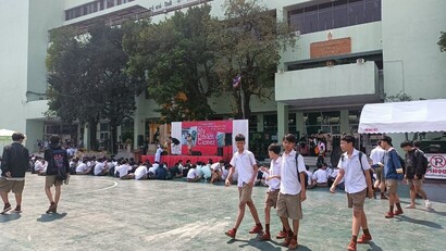 LINE_ALBUM_ส.ธ._240212_35