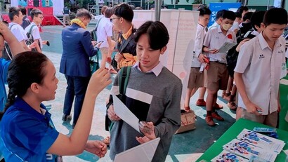 LINE_ALBUM_ส.ธ._240212_46