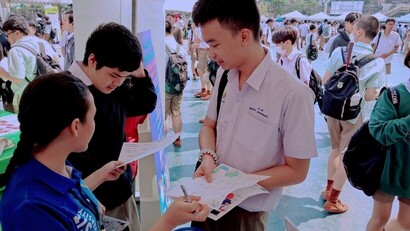 LINE_ALBUM_ส.ธ._240212_51