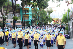 LINE_ALBUM_พิธีรับมอบหมวกและผ้าพันคอจิตอาสาพระร_240229_27