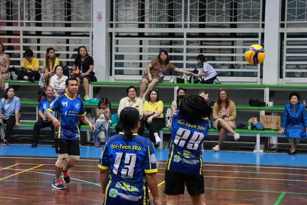 209A1090_resize