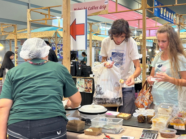 LINE_ALBUM_162567-BE_240601_4_resize