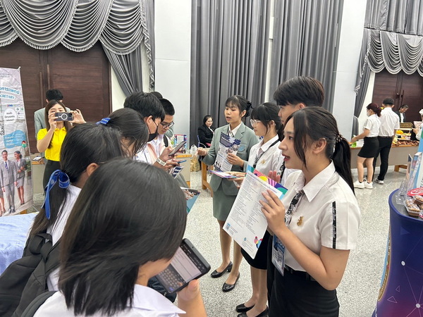 LINE_ALBUM_รร.ธรรมศาสตร์คลองหลวง_240731_47_resize