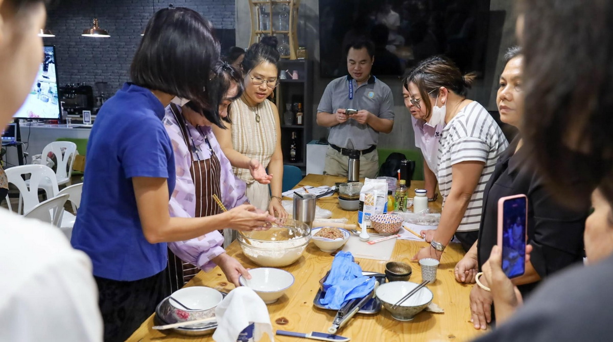 LINE_ALBUM_ภาษาจีน_240902_32_resize