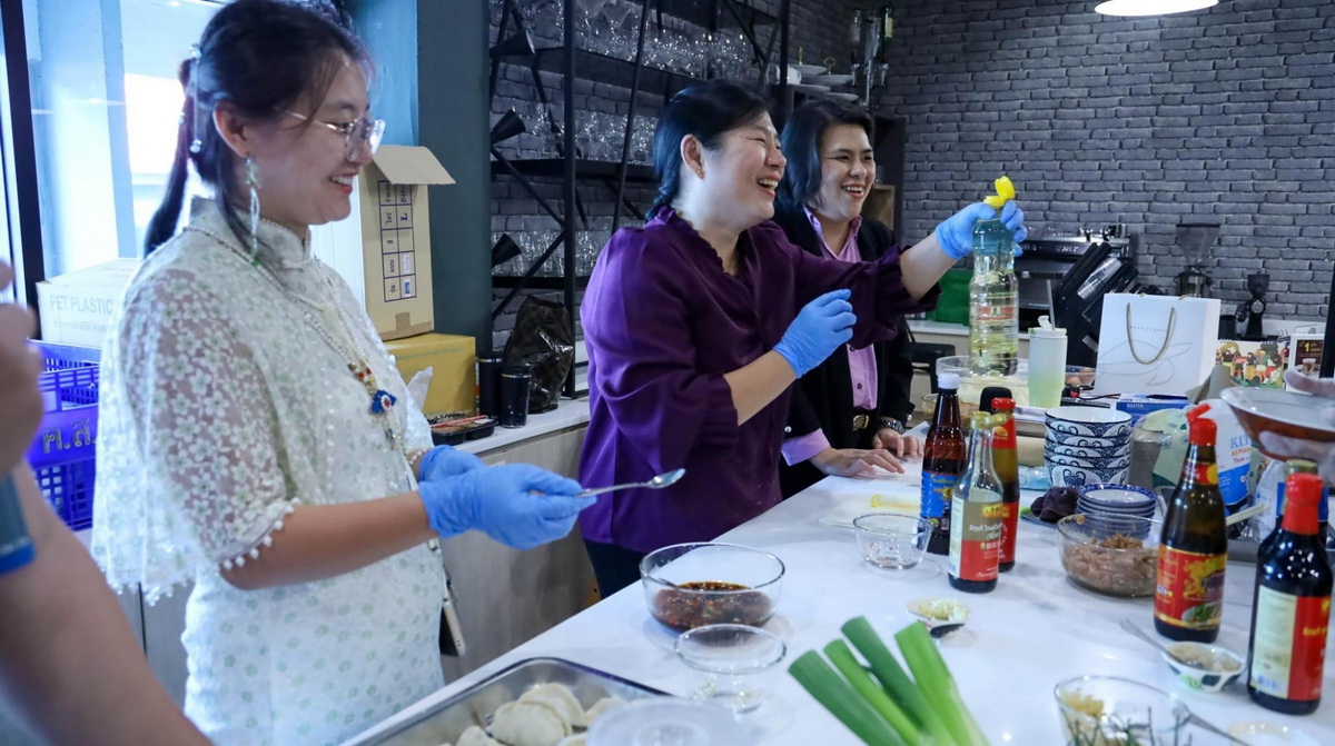 LINE_ALBUM_ภาษาจีน_240902_53_resize