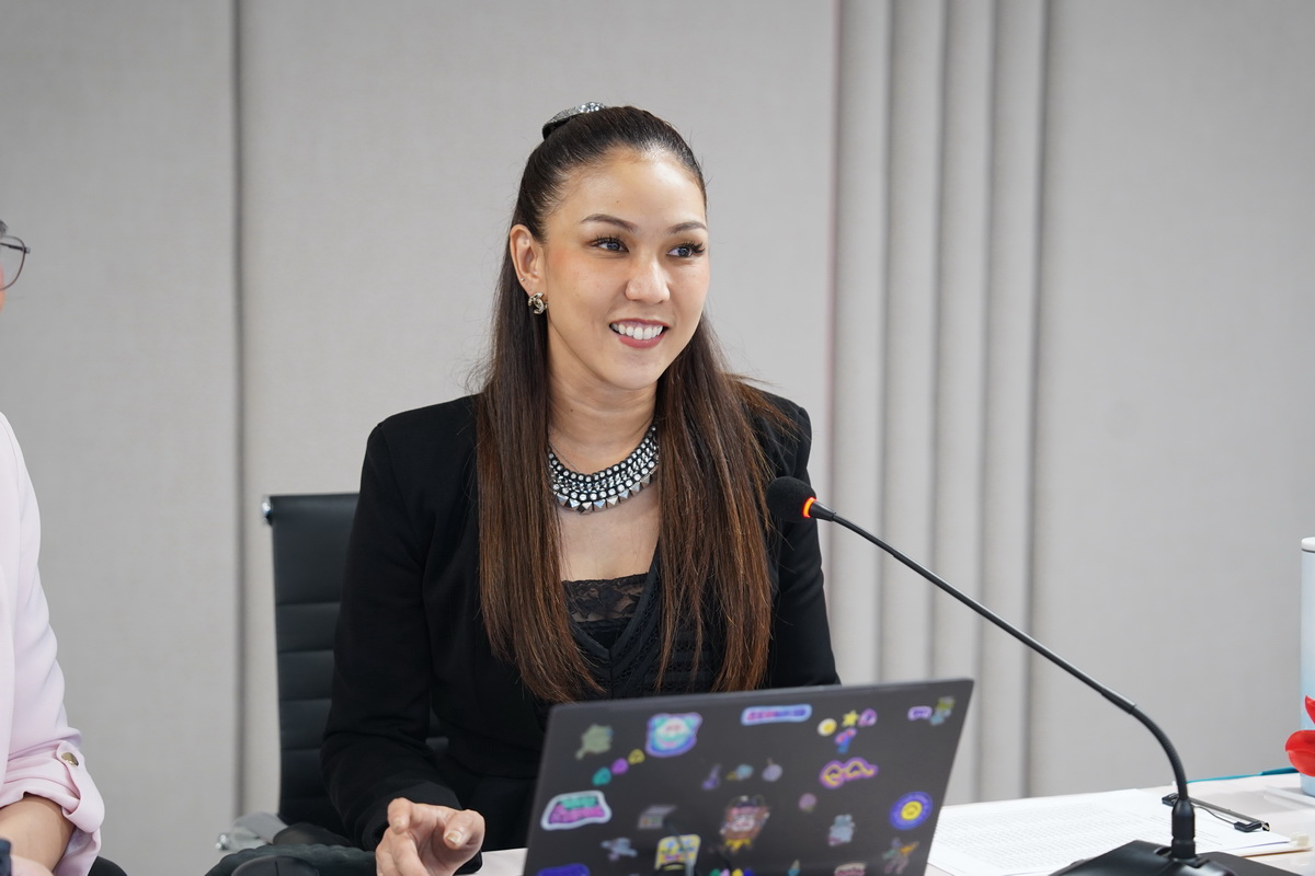 JOY06045_resize
