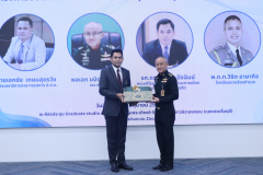 LINE_ALBUM_24-06-2568-โรงเรียนกฏหมายและการเมือง_250624_41
