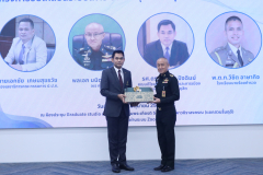 LINE_ALBUM_24-06-2568-โรงเรียนกฏหมายและการเมือง_250624_42