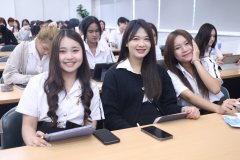 LINE_ALBUM_24-06-2568-โรงเรียนกฏหมายและการเมือง_250624_60