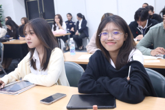 LINE_ALBUM_24-06-2568-โรงเรียนกฏหมายและการเมือง_250624_67