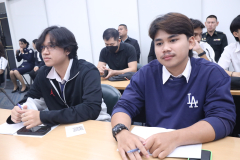 LINE_ALBUM_24-06-2568-โรงเรียนกฏหมายและการเมือง_250624_69