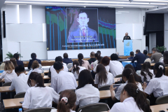 LINE_ALBUM_24-06-2568-โรงเรียนกฏหมายและการเมือง_250624_82