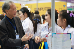 LINE_ALBUM_CMU2_251115_108