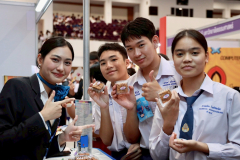 LINE_ALBUM_CMU2_251115_28