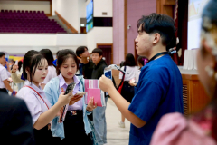 LINE_ALBUM_CMU2_251115_52