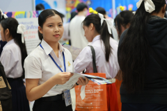 LINE_ALBUM_CMU2_251115_82