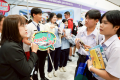 LINE_ALBUM_CMU2_251115_47