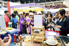 LINE_ALBUM_CMU2_251115_5