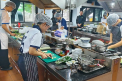 LINE_ALBUM_20112025-ทำอาหาร_251125_26