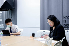 AI5A7704