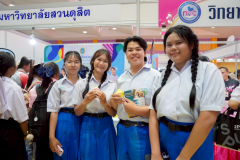 LINE_ALBUM_UBU-D-1_260703_127